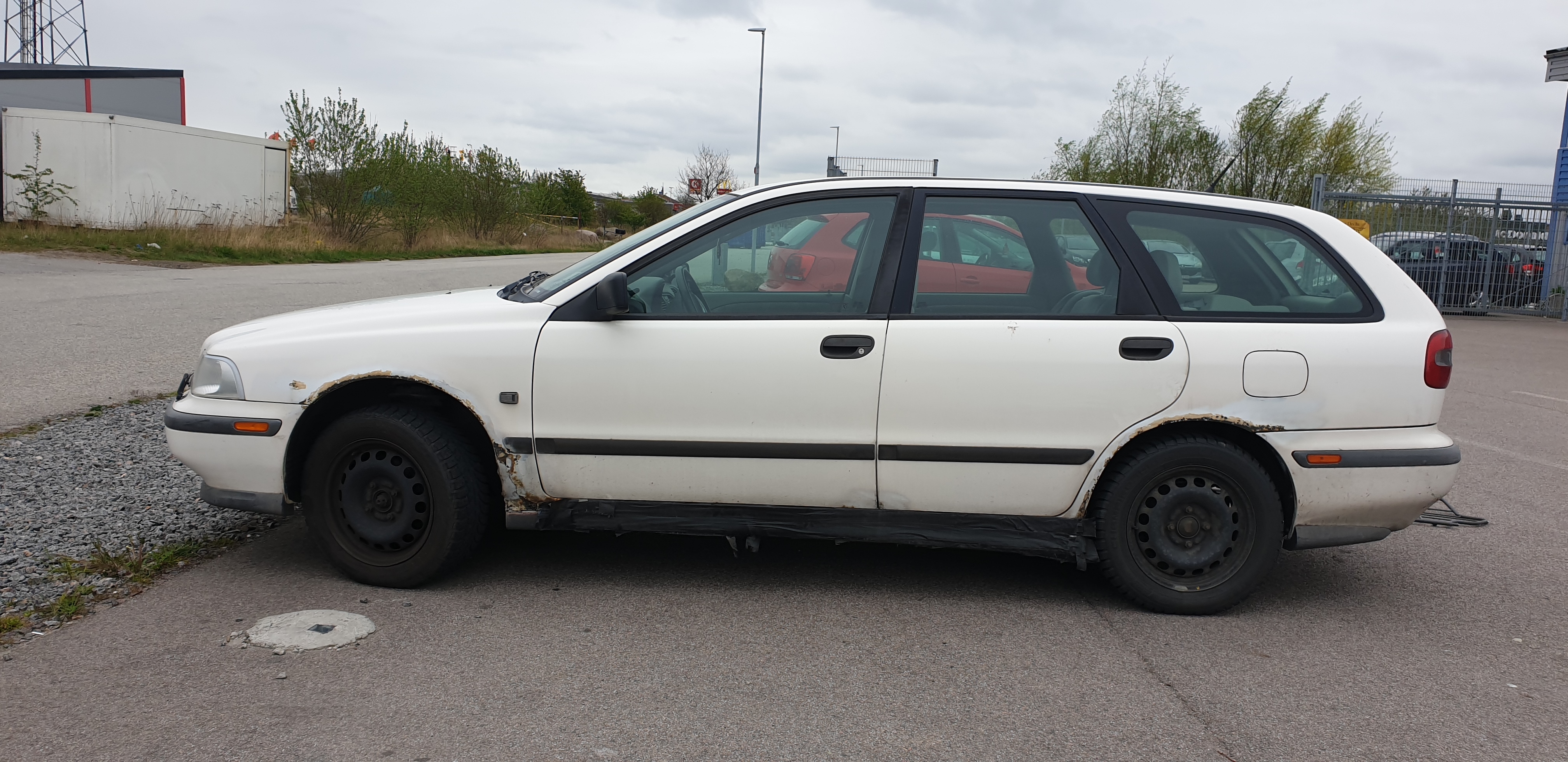 Volvo V40 1.6 105hk 1999, bild 3/32
