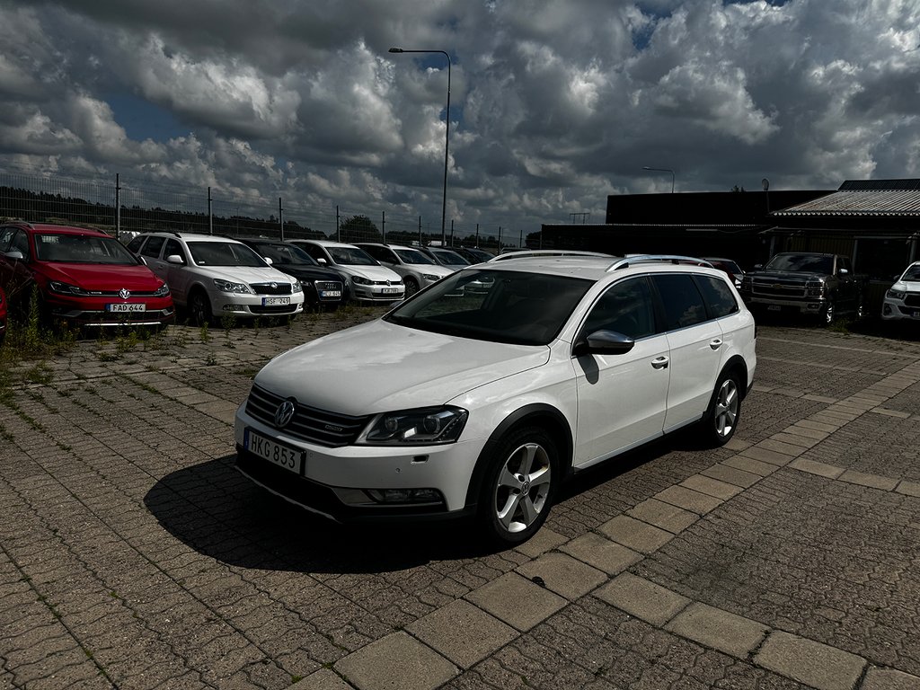 Volkswagen Passat ALLTRACK 2.0TDI AUT 4M LÄDER DRAG VÄRMARE 