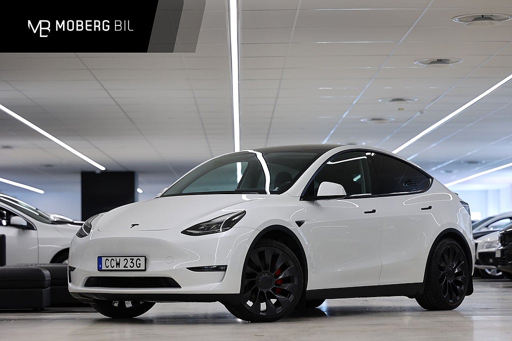 Tesla Model Y Performance 534hk Läder Pano Navi Drag B-Kamera