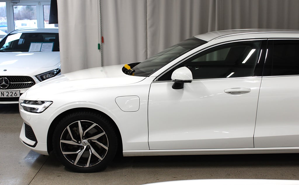 Volvo V60 T6 Twin Engine AWD 340HK, Drag, 360, HUD, Navi, S&V-hju