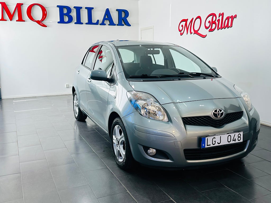 Toyota Yaris 5-dr 1.33 Dual VVT-i 6-Växlad Låga Mil 99hk
