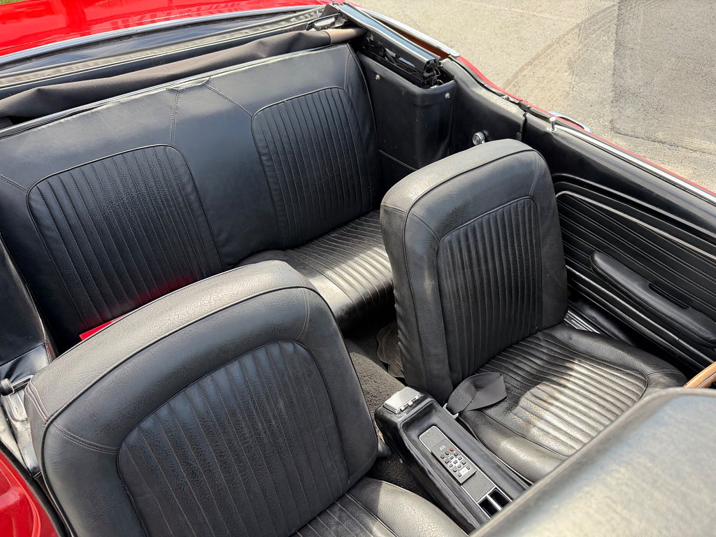 Ford Mustang Cabriolet V8 0kr insats 3230kr/mån