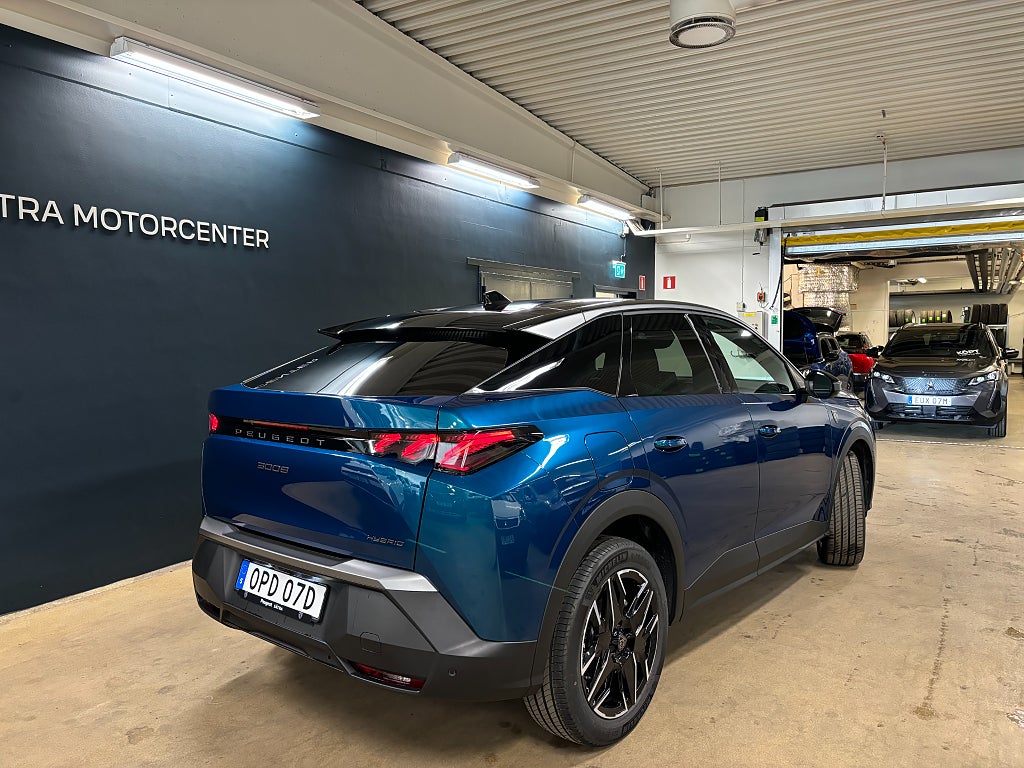 Bild på Peugeot 3008 GT HYBRID 136hk e-DSC 