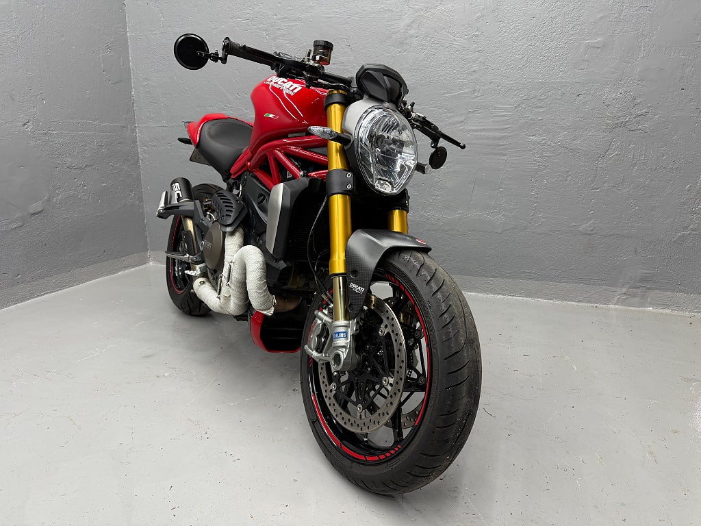 Ducati MONSTER 1200S 