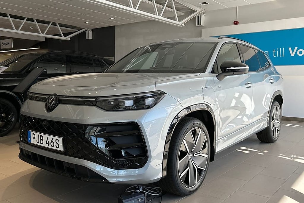Volkswagen Tayron R-LINE EHYBRID 272 HK DSG6
