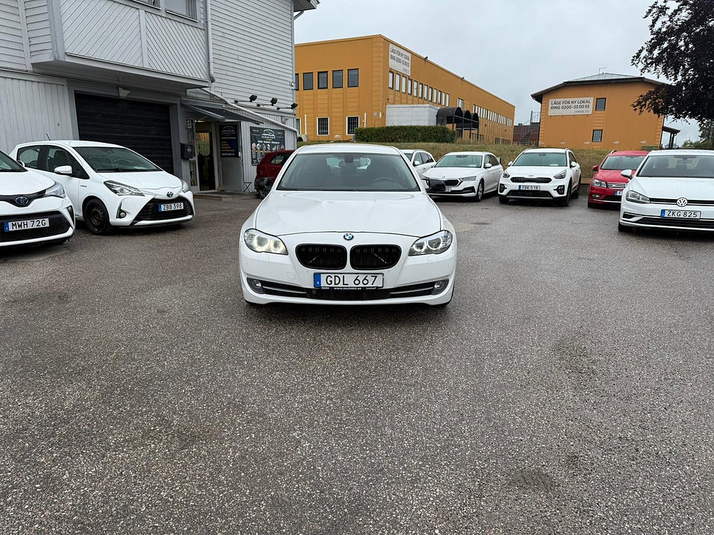 BMW 520d SEDAN STEPTRONIC AUT NYBESK/NYSERV DRAG