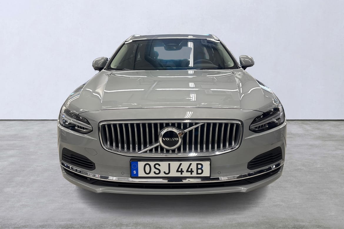 Volvo V90 T6 Core Bright 2025, bild 7/10