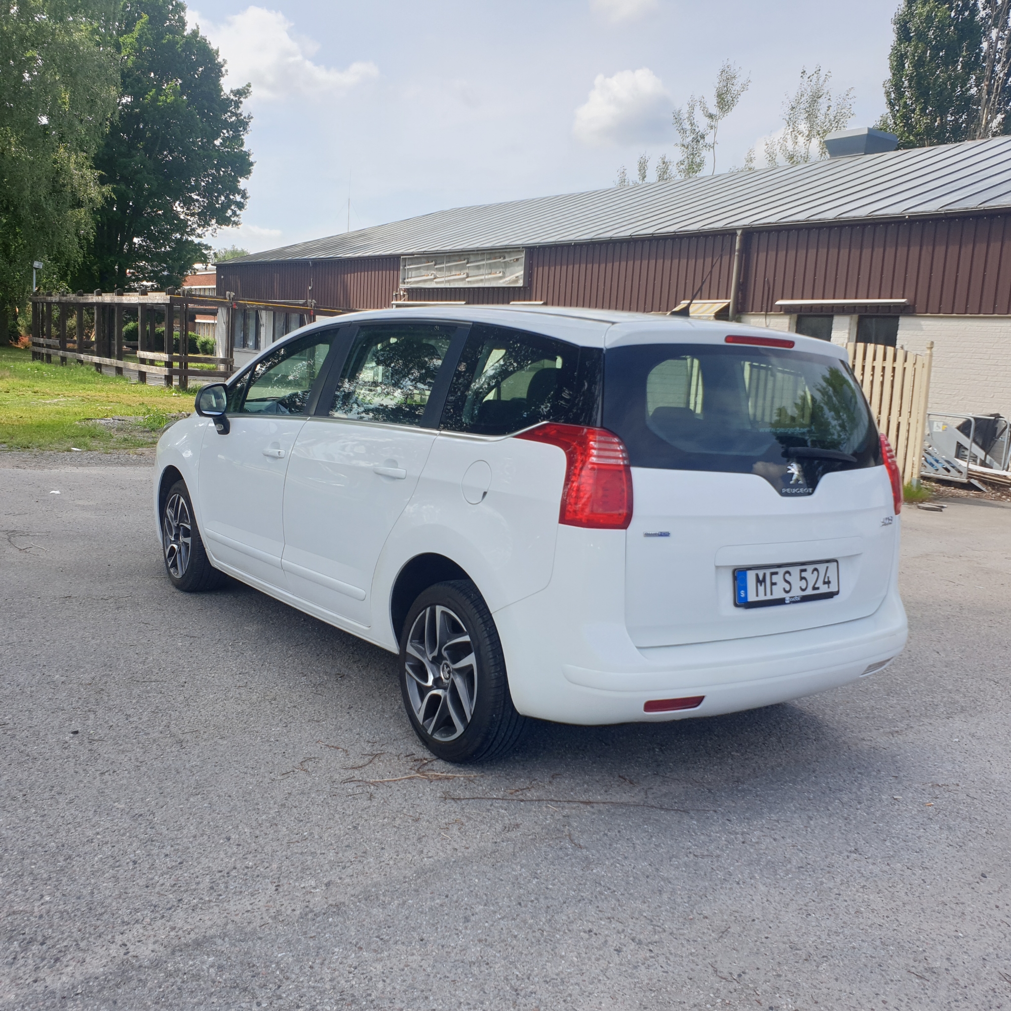 Peugeot 5008 6 -BlueHDi -7-sits 120hk 2016, kuva 6/40