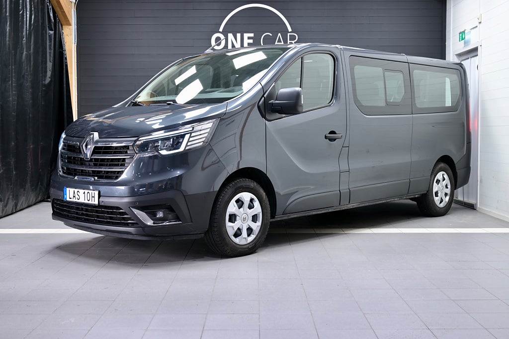 Renault Trafic Passenger L2 2.0 Blue dCi MOMS 9-sits Värmare Drag GPS