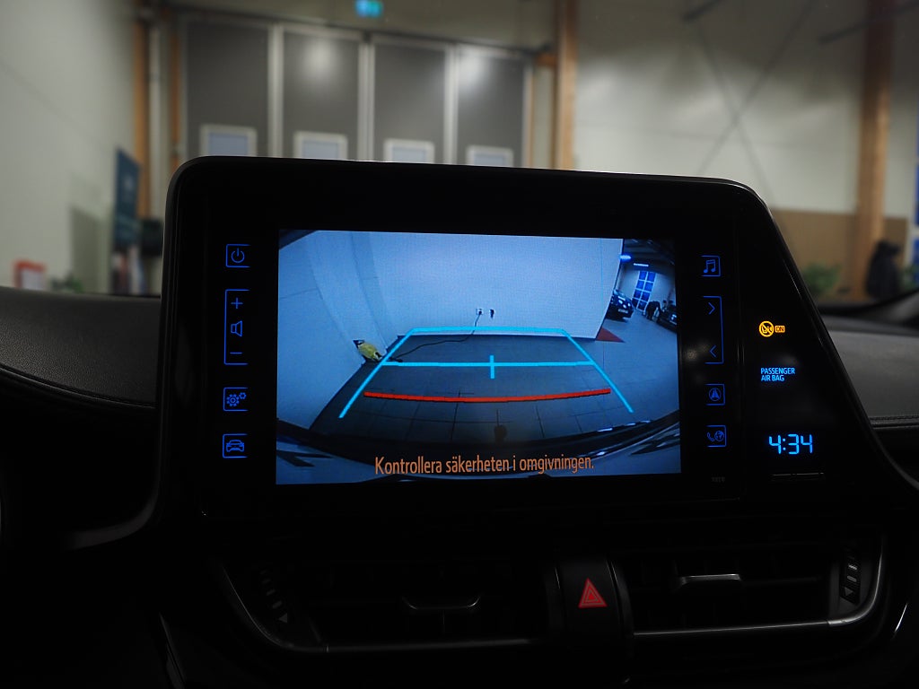 Toyota C-HR 1.2 Turbo 116hk Active Dragkrok Kamera Lane Assist 2019