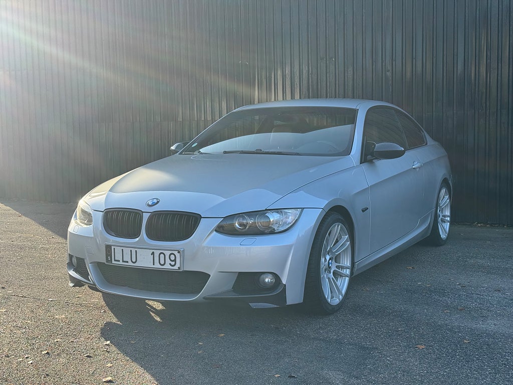 BMW 320 i Coupé Comfort M Sport 335 i Look Helskinn