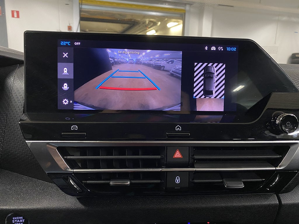 Bild på Citroën C4 X SHINE 1.2 PureTech 130hk AUT Back/Nav