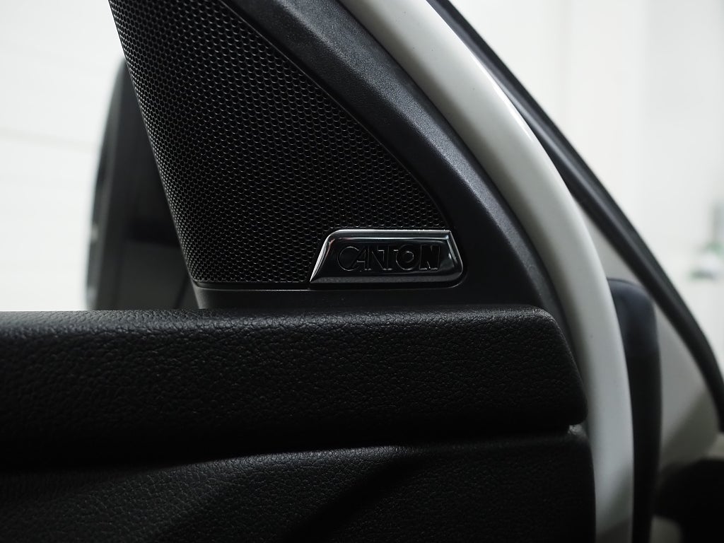 Skoda Octavia Kombi 1.4 TSI 150hk SportLine Premium Drag Värmare 2017