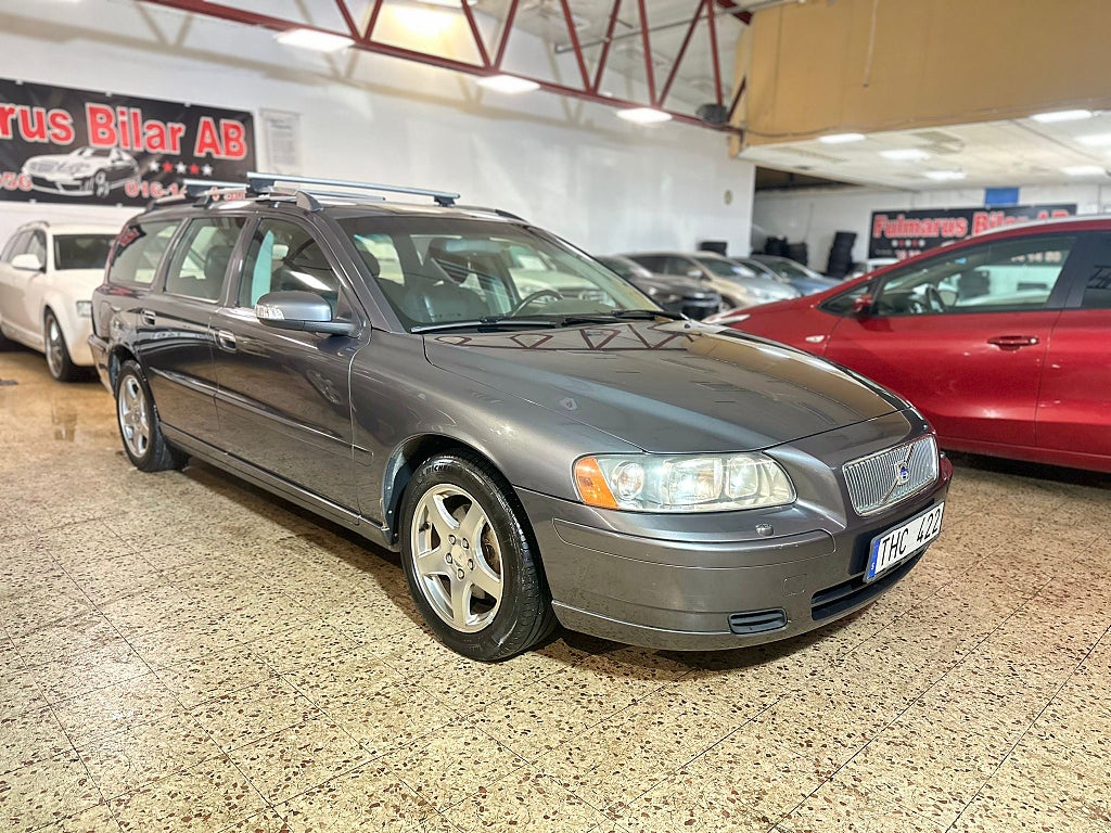 Volvo V70 2.4 Classic, 1 Ägare Ny Servad Dragkrok 17 hk 