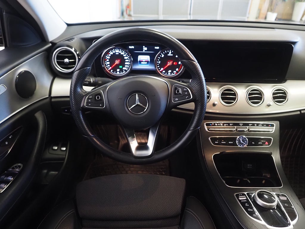 Mercedes-Benz E 220 d 9G-Tronic Avantgarde | Pano | Kamera | Drag | Nav