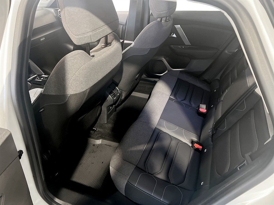 Bild på Citroën C4 X Shine 1.2 PT 130hk Aut - B-KAMERA, RATTVÄRME