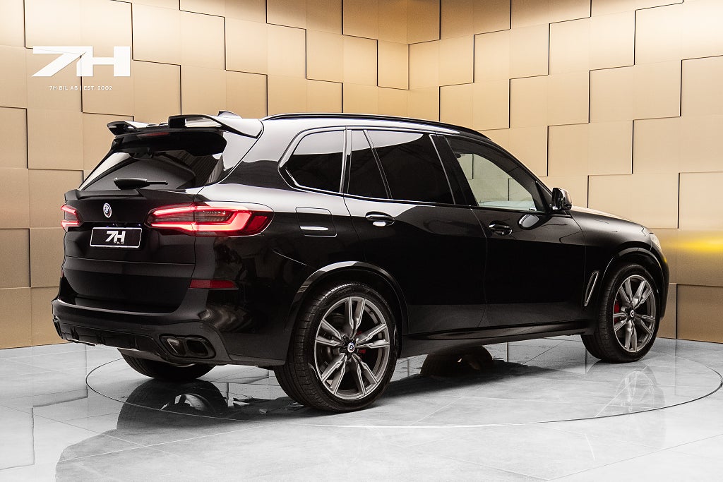 BMW X5 M50i M Sport Innovation Pano Laser H&K Komfortstolar