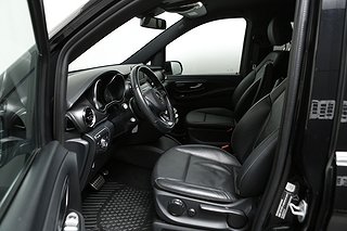 Minibuss Mercedes-Benz V 8 av 25