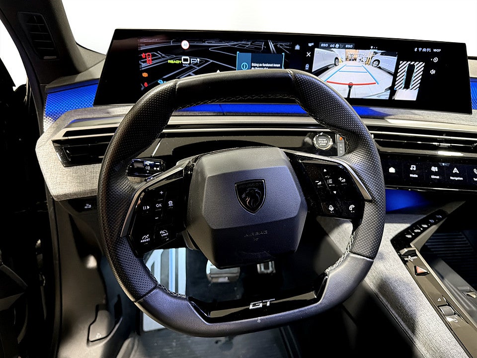 Bild på Peugeot E-5008 GT+ - DEMO
