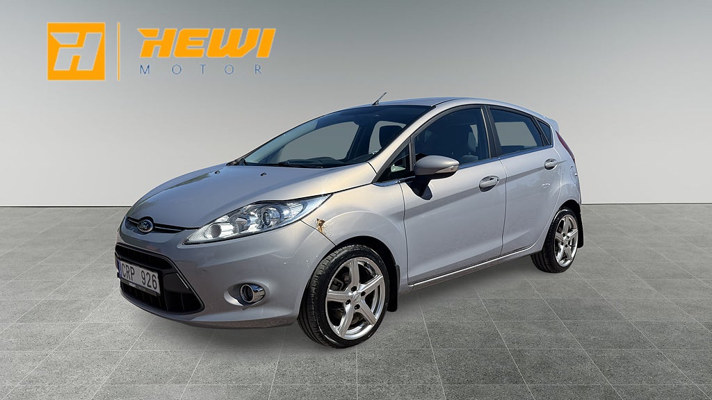 Ford Fiesta 5-dörrar 1.4 TDCi|Motorvärm|V-hjul|0.41L/Mil|1.103kr/år