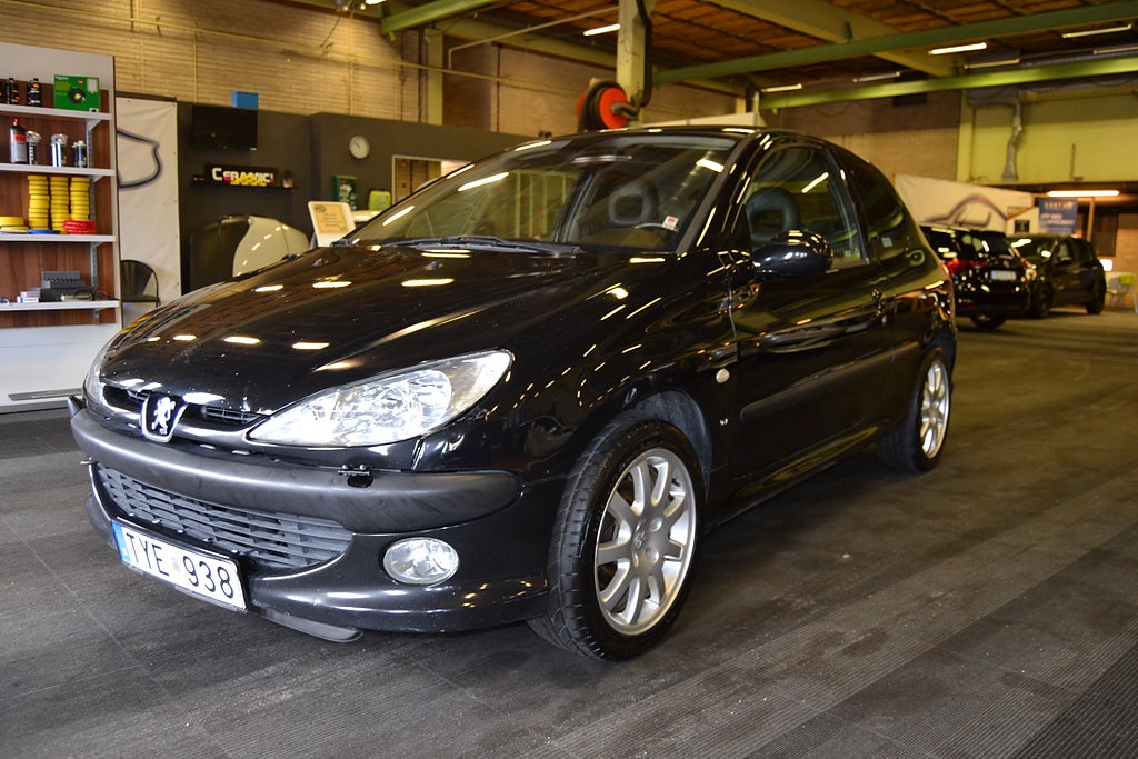 Peugeot 206 3-dörrar 2.0 GTi 136hk