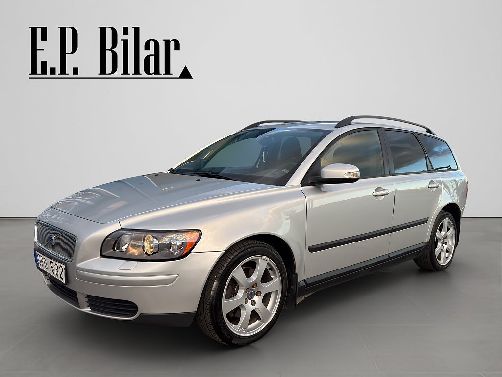 Volvo V50 2.0 D Kinetic/Värmare/Kamrem bytt/Besiktigad/SoV Hjul