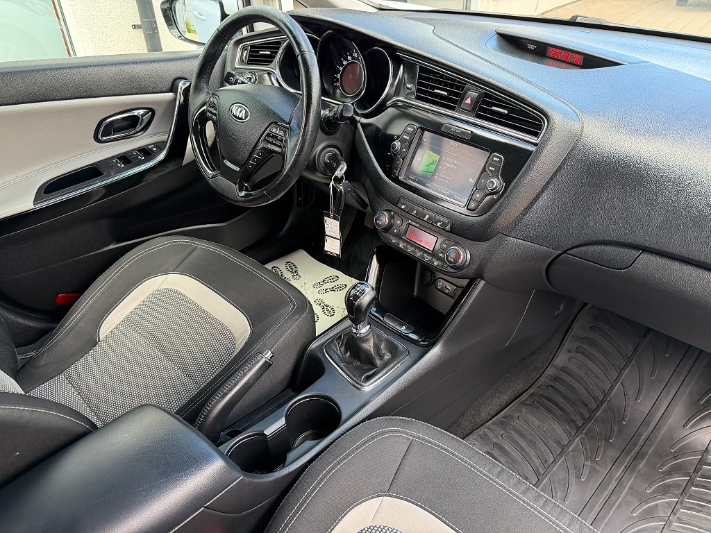 Kia Ceed SW 1.6 GDI Manuell, 135hk