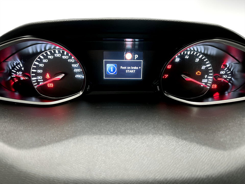 Bild på Peugeot 308 sw SW Allure 1.2 PT 130hk Aut PDC-SENSOR BLUETOOTH