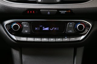 Halvkombi Hyundai i30 19 av 22