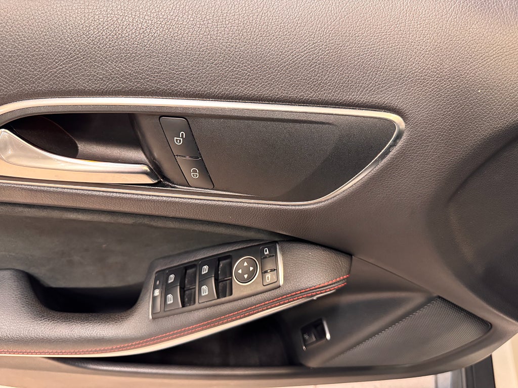 Mercedes-Benz GLA 2016 - miniatyr 23