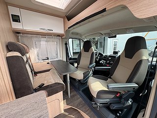 Husbil-halvintegrerad Pössl  ROADCAR 540 AUTOMAT 2 av 19
