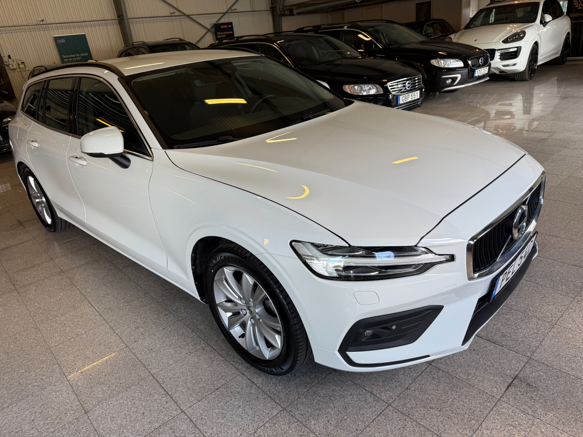 Volvo V60 B4 (D4) 2022, bild 6/49