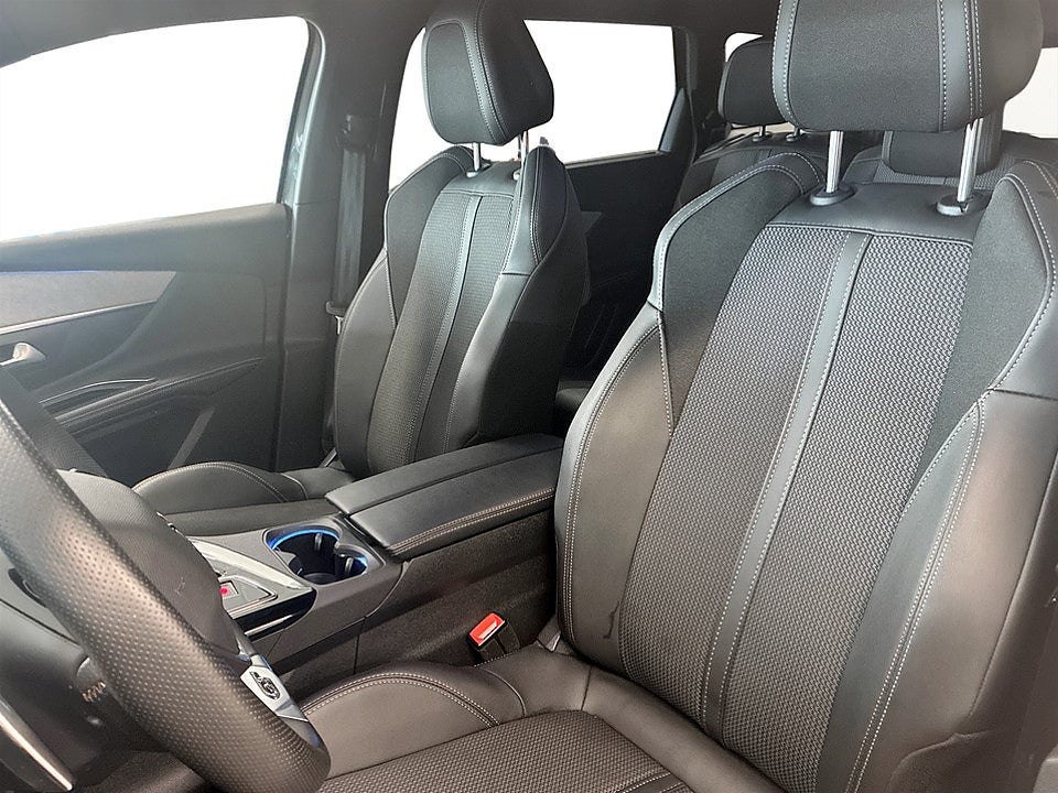 Bild på Peugeot 5008 GT 1.2 PT 130hk Aut KAMPANJ VINTERHJUL INGÅR