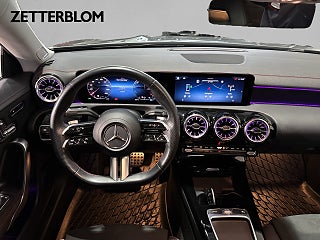 Sedan Mercedes-Benz CLA250 20 av 34