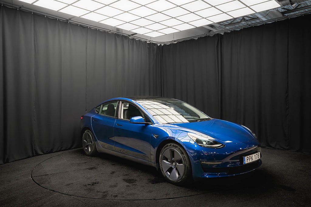 Tesla Model 3 Long Range AWD DRAG PANO LÄDER VÄRMEPUMP 1-ÄGARE MOMS