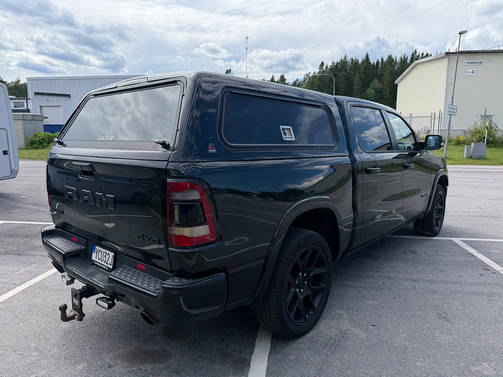 RAM 1500 Crew Cab 5.7 V8 HEMI Flex Fuel 4x4 NIGHT Euro 6