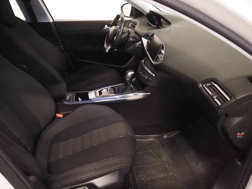 Peugeot 308 SW 1.2 130hk Allure Automat Drag PDC Keyless 2015