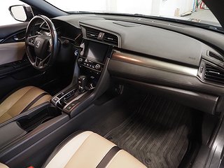 Halvkombi Honda Civic 9 av 23
