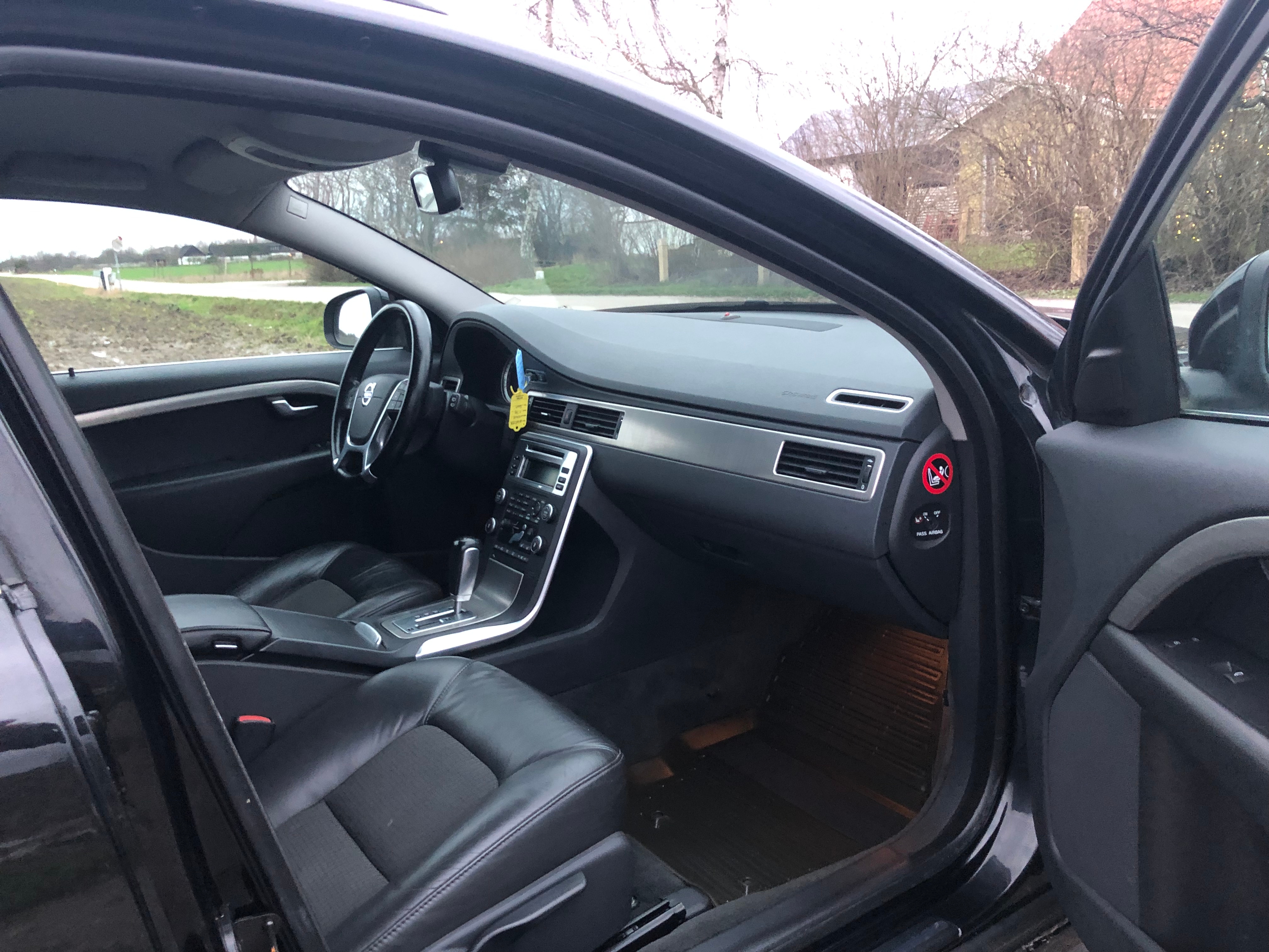 Volvo V70 2.0F 2011, bild 6/34
