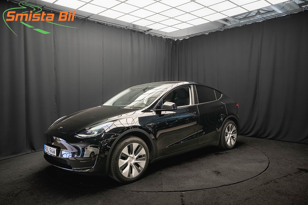 Tesla Model Y Standard Range DRAG PANO MOMS 1 ÄGARE LÄDER