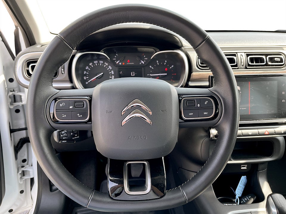 Bild på Citroën C3 Shine 1.2 PT 83hk CARPLAY BACKSENSORER