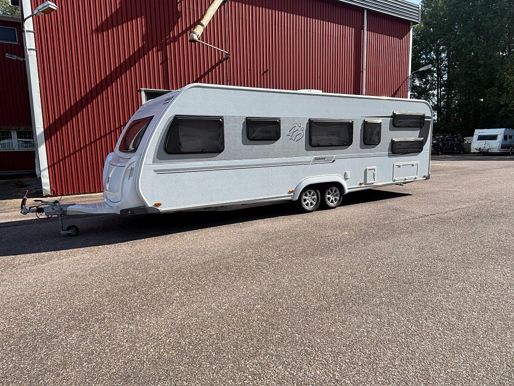 Knaus 750 UFK Exclusive ALDE / Barnkammare / Förtält / AC