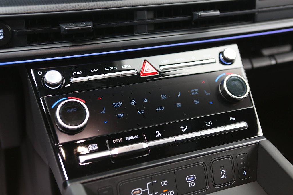 Hyundai Santa Fe PHEV 4WD Calligraphy Line 7 Sits Låga mil 2025