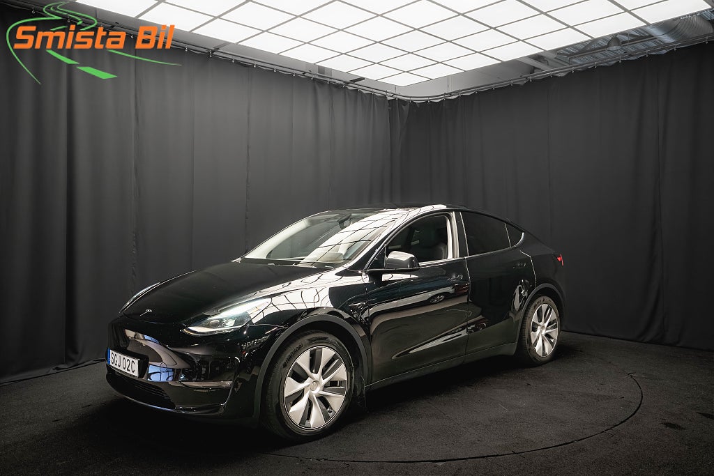 Tesla Model Y Long Range AWD DRAG PANO LÄDER 1-ÄGARE MOMS