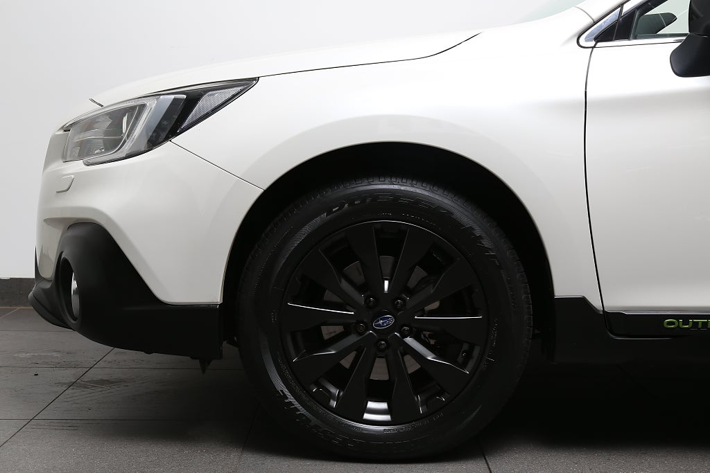 Subaru Outback 2,5i Northern Light AWD Aut H/K Taklucka Motorv Drag 2019