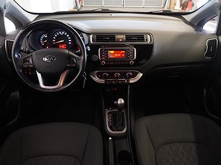 Halvkombi Kia Rio 13 av 20