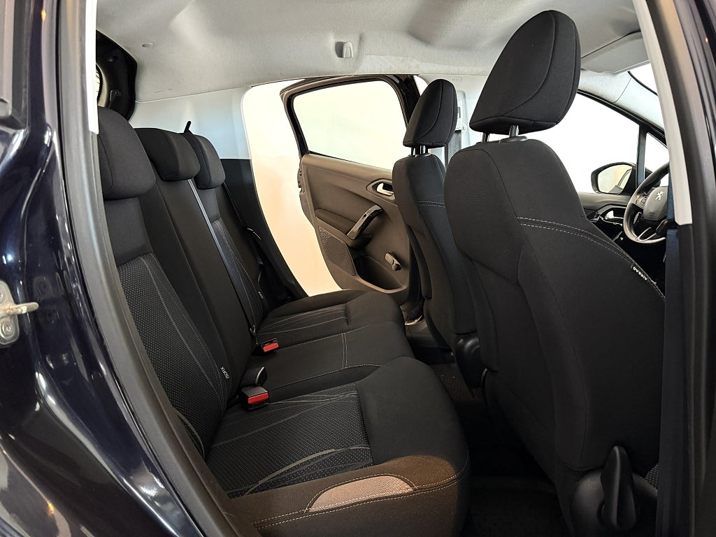Peugeot 208  1.4 e-HDi EGS AUTOMAT NYBES P-SENSORER KAMREMBYTT