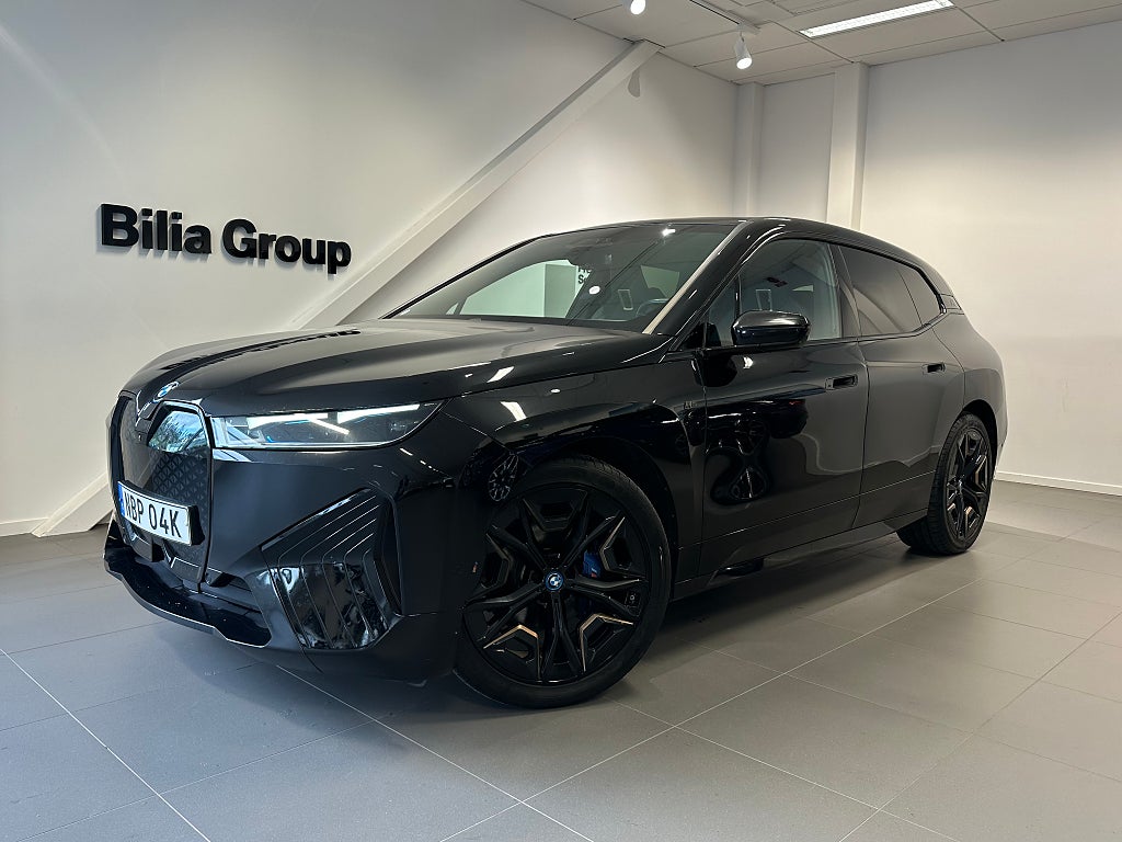 BMW iX M60 | Exclusive | Massage | B&W | Se Spec