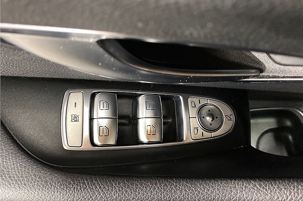 Mercedes-Benz E 220 D 4MATIC ALLTERRAIN, Drag, FR. 2,95%, Burmeister, Läder, HUD