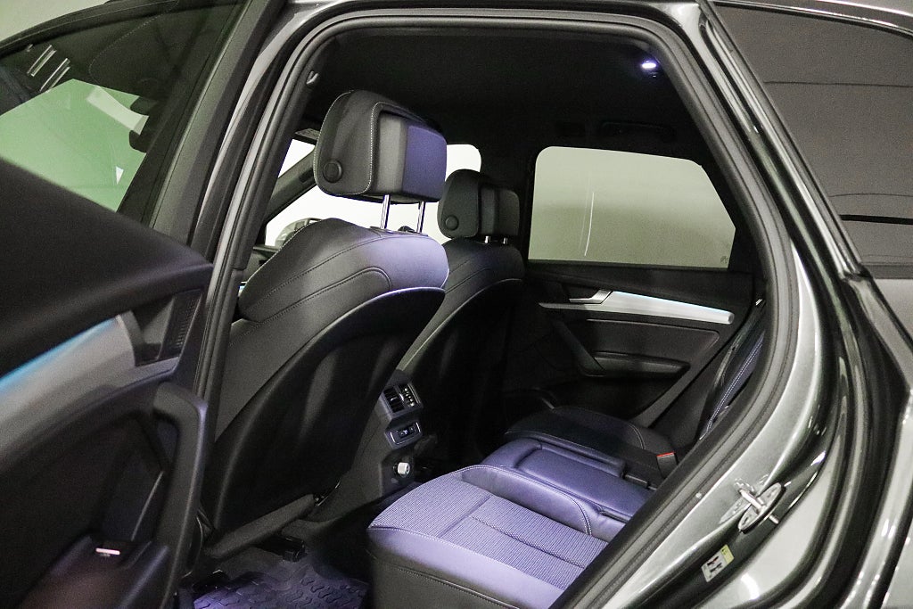 Audi Q5 55 TFSI e Quattro S-Line Evolution B&O Cockpit Luftfjädring Drag